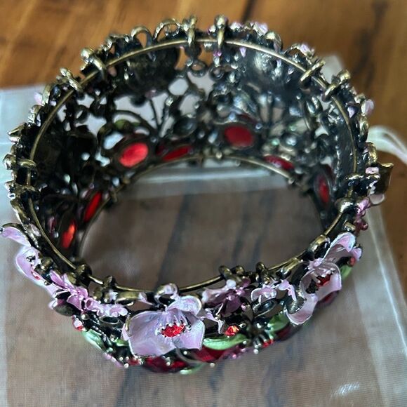 Vintage stunning Floral Enamel and Gemstone Bracelet - Picture 4 of 9